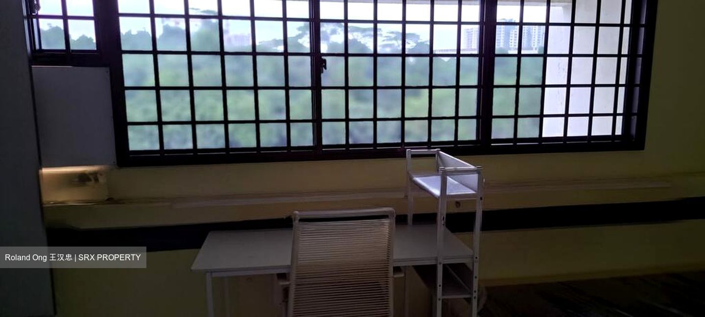 Blk 121 Bukit Batok Central (Bukit Batok), HDB Executive #522675591